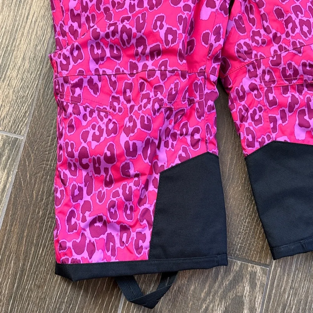 The North Face Toddlers’ Snowquest Pink Leopard Insulated Snow Bibs—4T - Picture 7 of 11